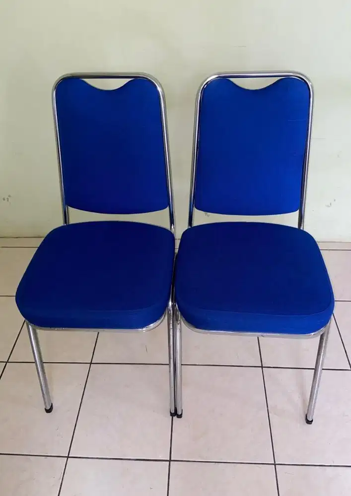 2 Kursi Susun Pesta Gereja Merk Phoenix (TYPE KS 818 NK) Preloved