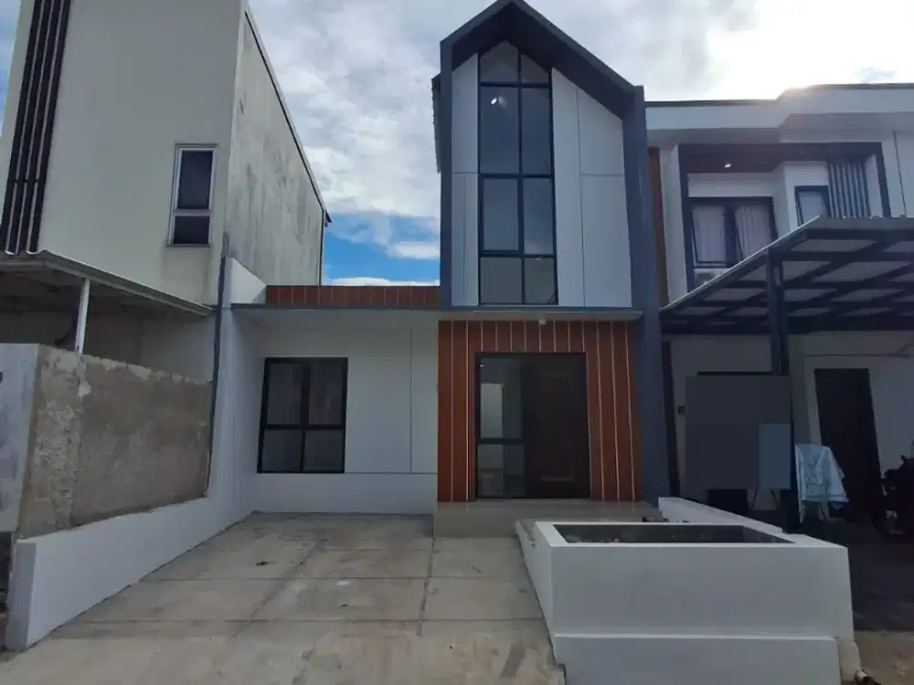 Di Jual Rumah MEWAH BARU 2 Lantai di TANGERANG SELATAN