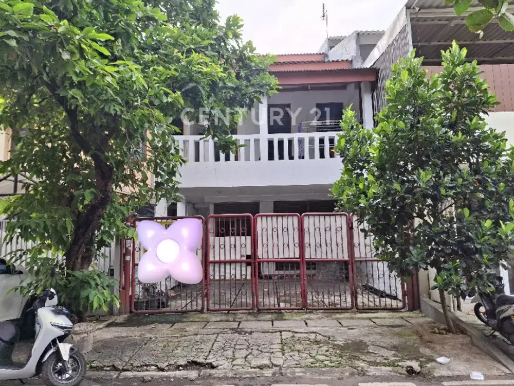 RUMAH DI DALAM KOMPLEK DI JOHAR BARU BEBAS BANJIR