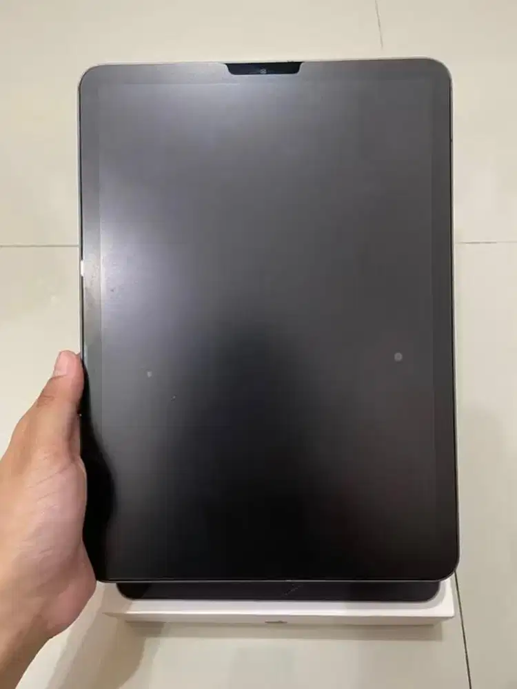 iPad Air 4 64GB WiFi Only Inter Full Set Charger – Mulus Like New