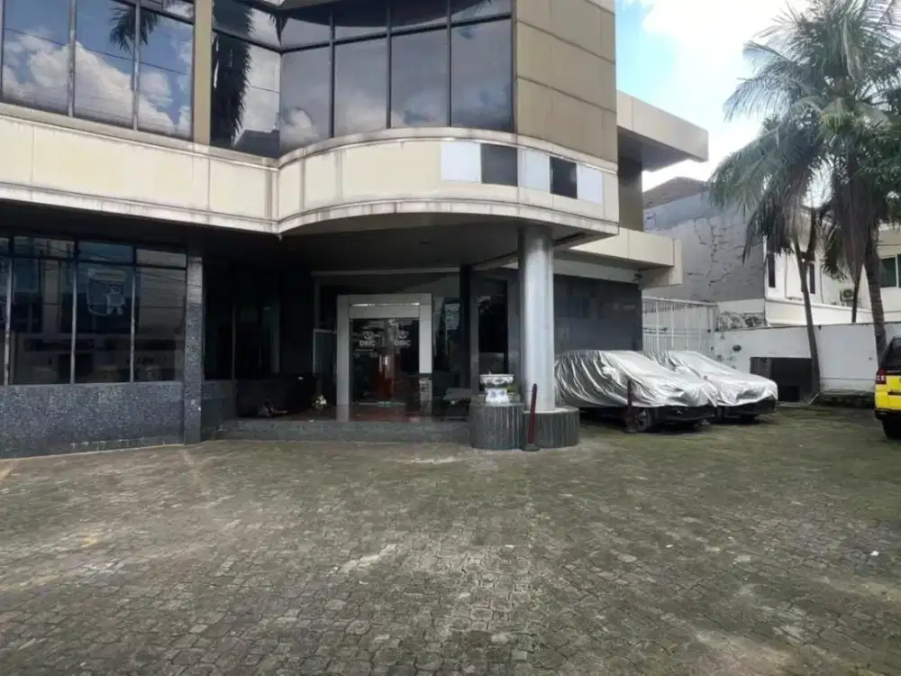 JUAL GEDUNG DI KEBAYORAN BARU JAKARTA SELATAN KOMERSIL AREA, HARGA MENDEKATI NJOP