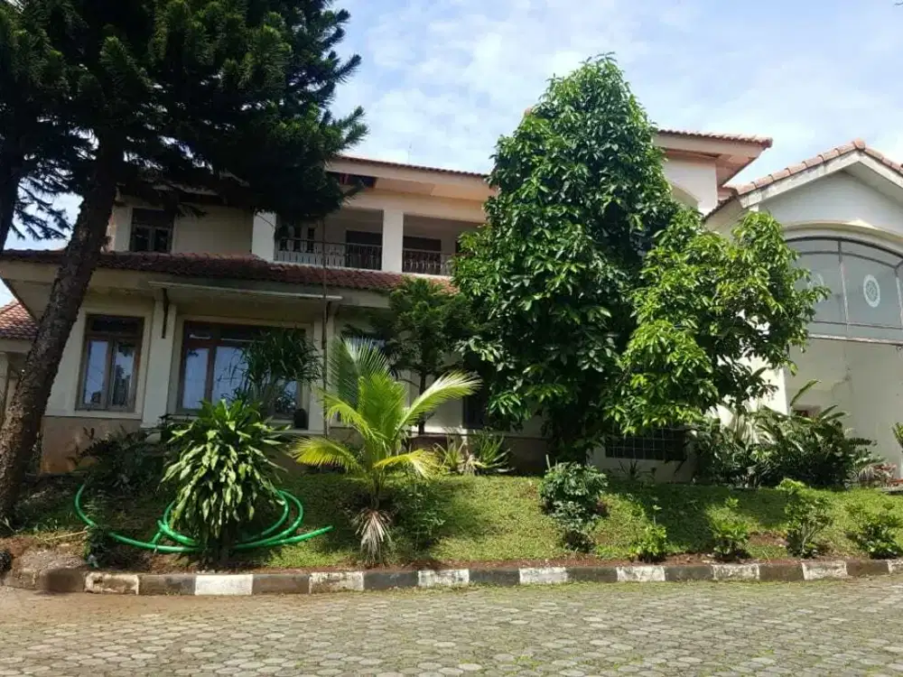 Rumah di komplek asri & sejuk bandung Utara dekat ITB one gate sistem