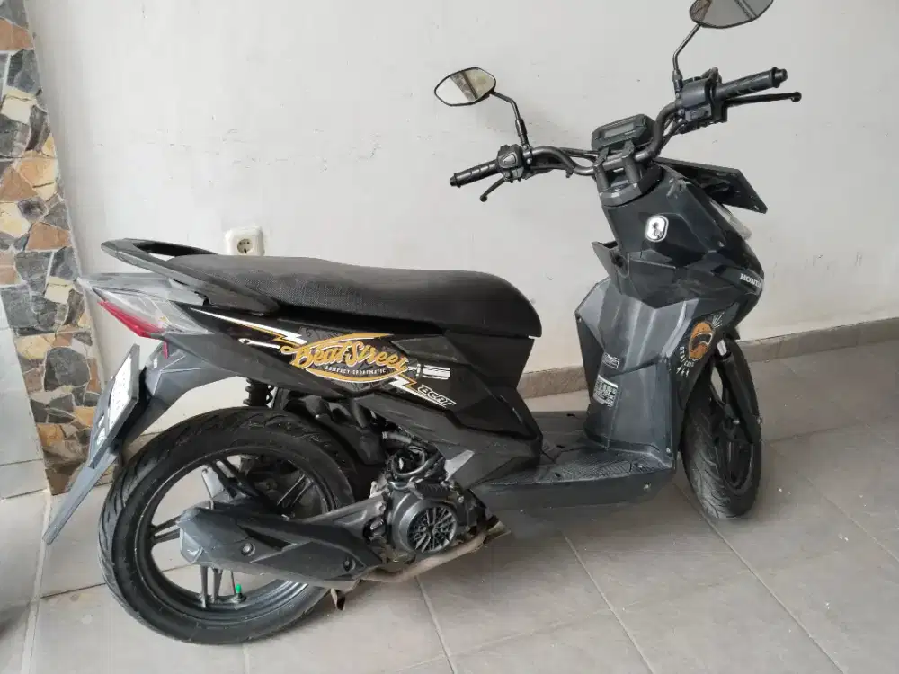 Dijual honda beat street 2018