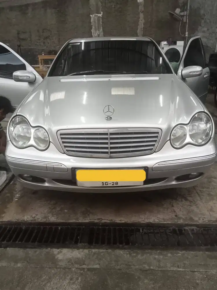 JUAL MERCEDES BENZ W203 C240. KHUSUS PENGGEMAR YANG MENGERTI KUALITAS