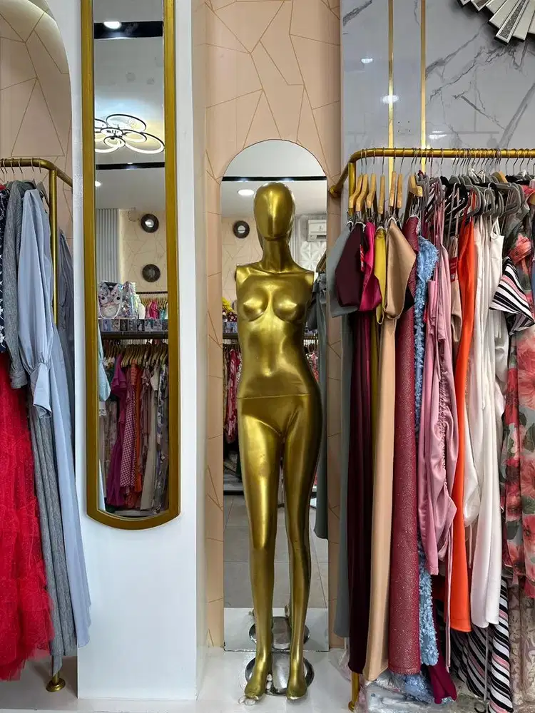 Patung full body tanpa tangan