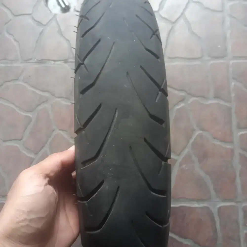 Ban motor IRC 90/90 R14