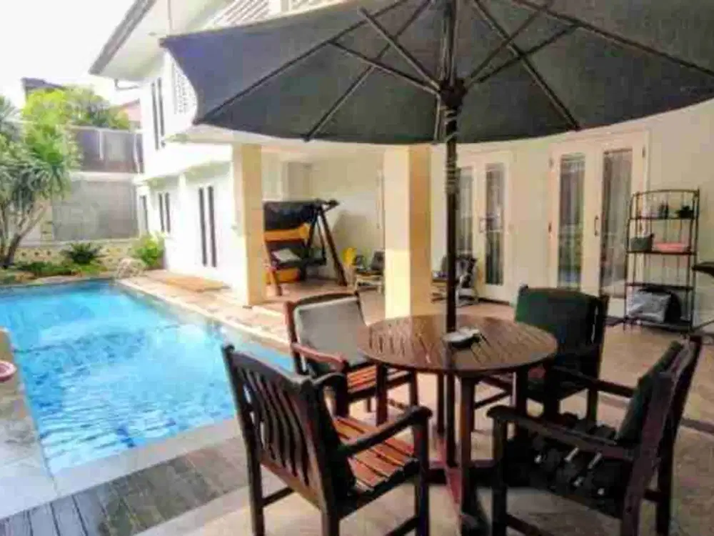 Di Jual Rumah cantik Harga di bawah pasar  di Alea Town House Fatmawati / cilandak Jakarta selatan