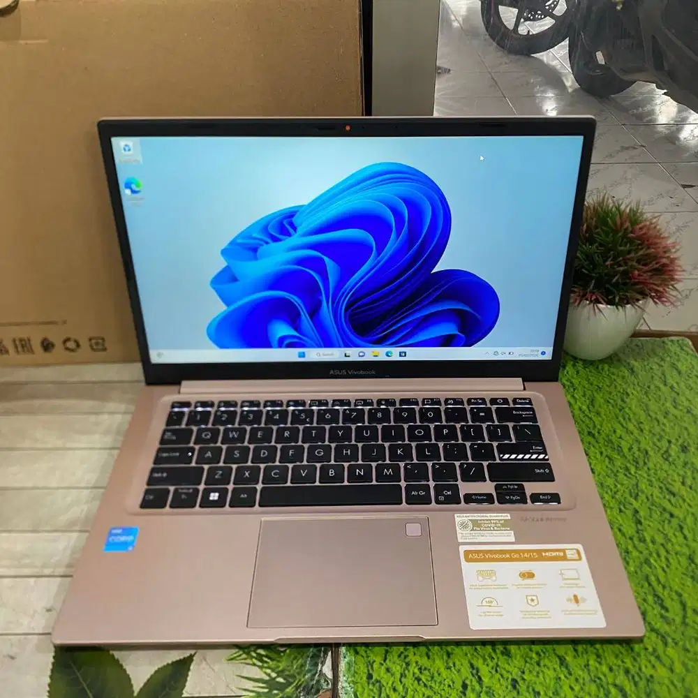 New Asus Vivobook A1404ZA Core i3-1215U RAM 8GB SSD 256GB 14IPS Win11