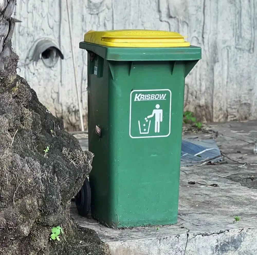 Tempat Sampah Azko Krisbow  120 L