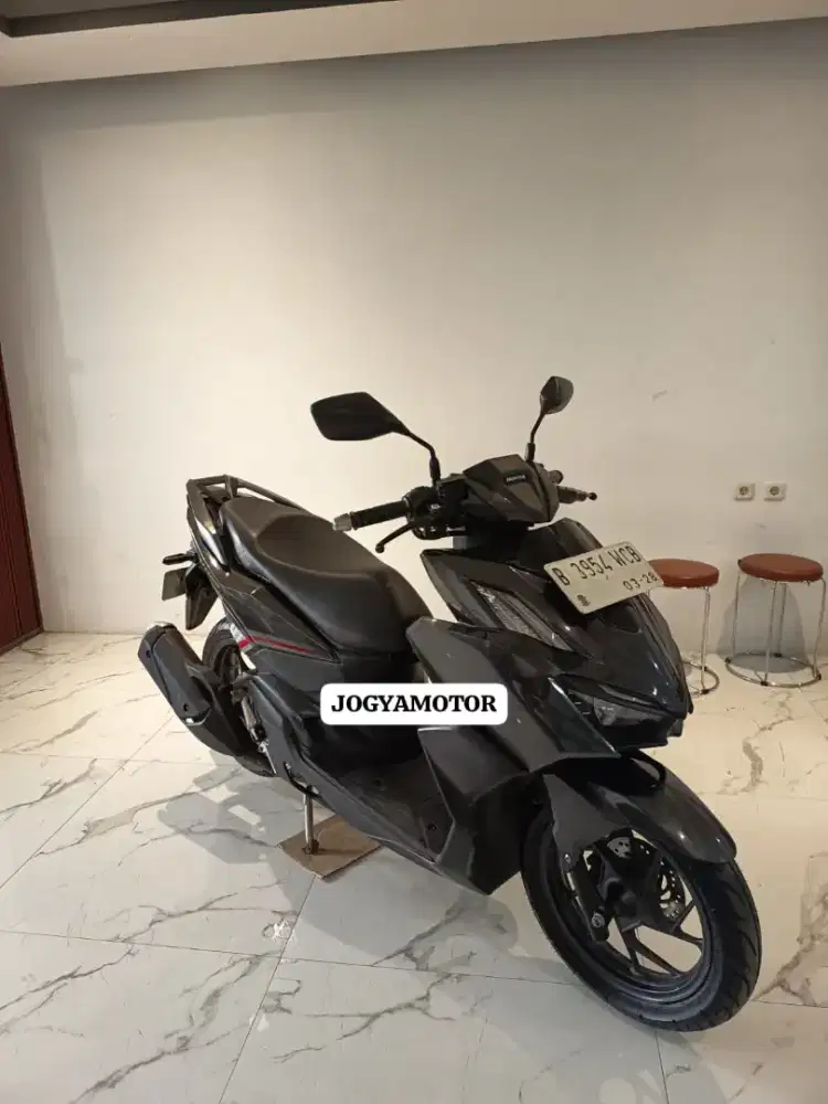 [R] New Vario 160 2023