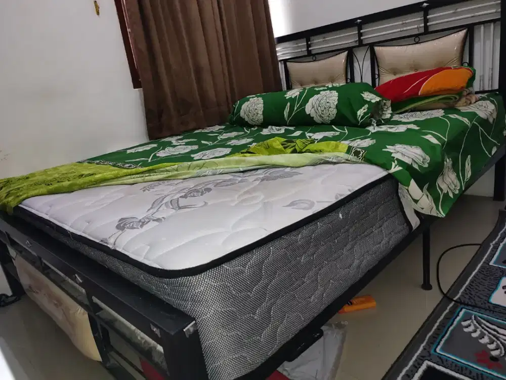 Kasur 160x200 termasuk dipan besi