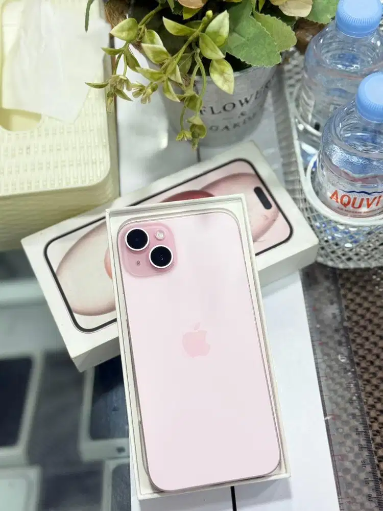 Iphone 15 256 Pink iBox garansi panjang