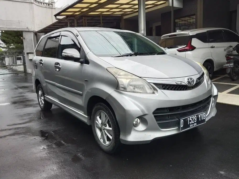 Toyota Avanza Veloz 1.5 at 2012 DP 20jt