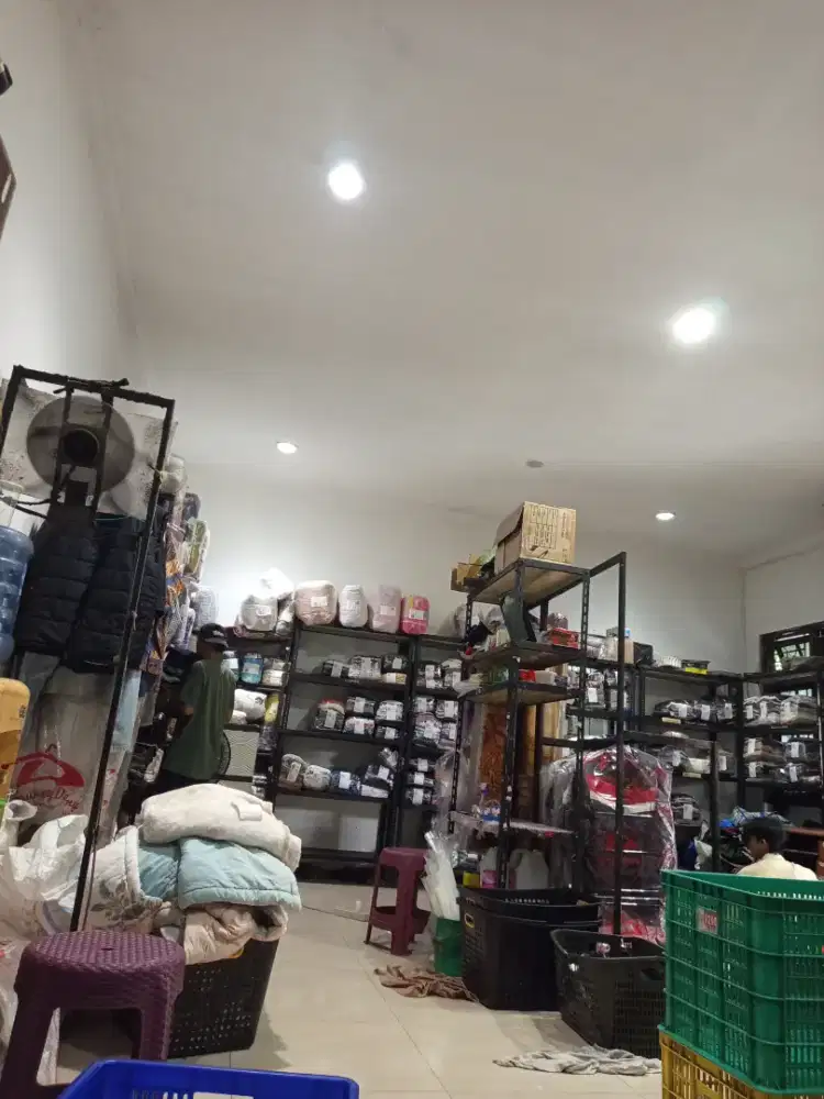 Dicari perempuan untuk di laundry