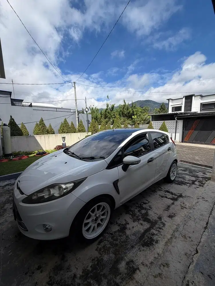 Ford Fiesta AT Sport 1.6L 2012