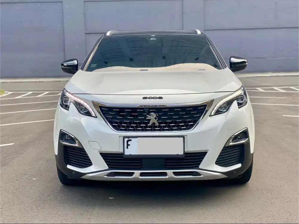 PEUGEOT 5008 GT LINE 1.6 AT PUTIH 2019