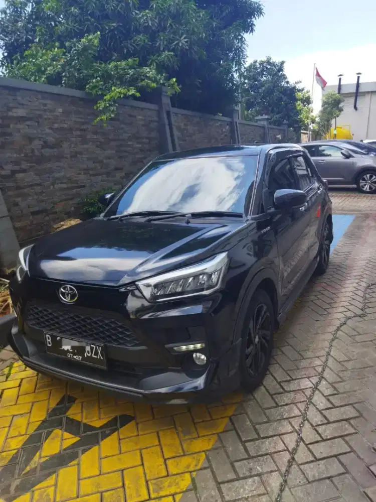 Toyota Raize 1.0 GR Sport 2022 Black ORI full Tgn 1 low km