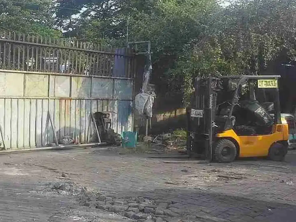 Dijual Rumah Usaha hitung tanah NOL jalan arteri gempol pasuruan jawa timur