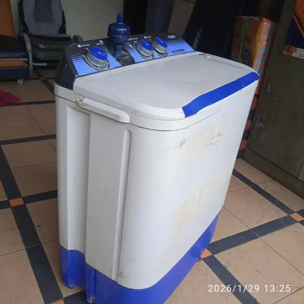 DIJUAL mesin cuci 2 tabung merk AQUA kapasitas 7