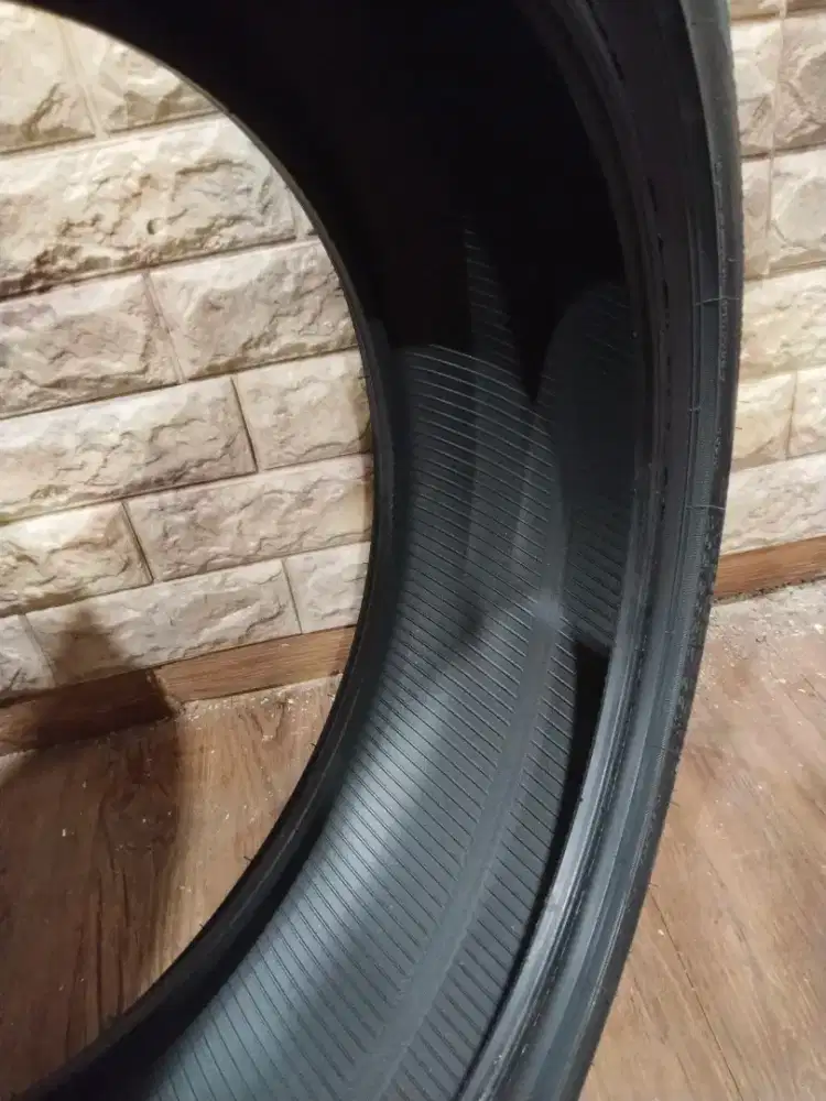 BAN MOBIL MREK TURANZA 6