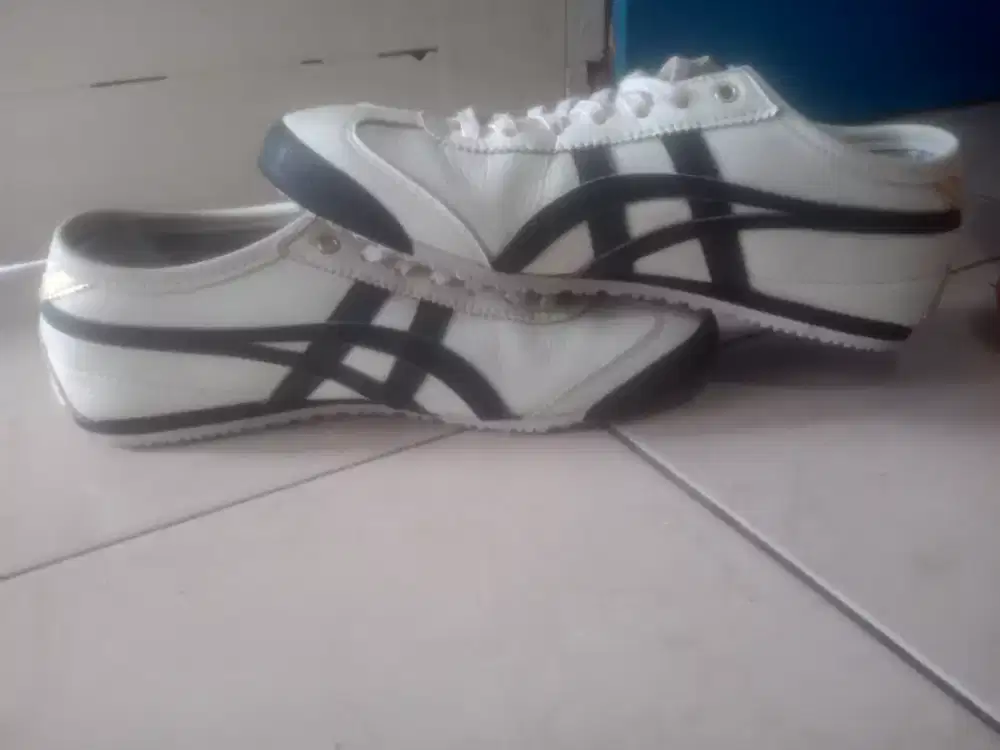 jual sepatu onitsuka ori size 41