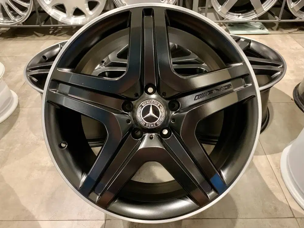 Velg OEM Mercedes Benz G63 AMG W463, R-20, Lebar 9.5, PCD 5x130