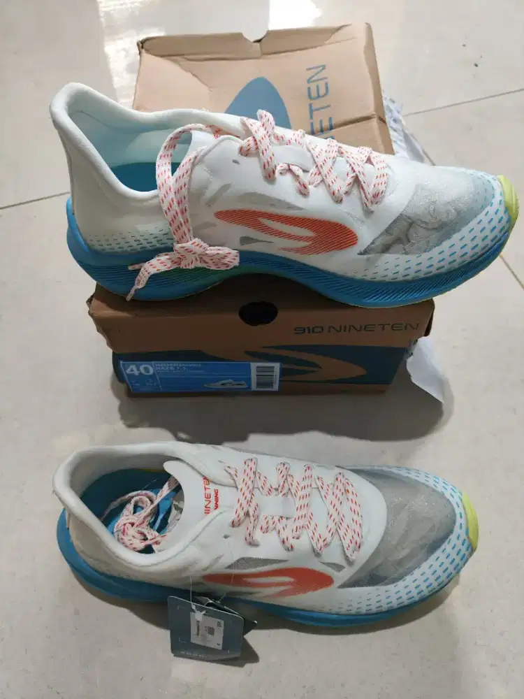 Sepatu lari running nineten haze 1.5 se size 40 /25,3
