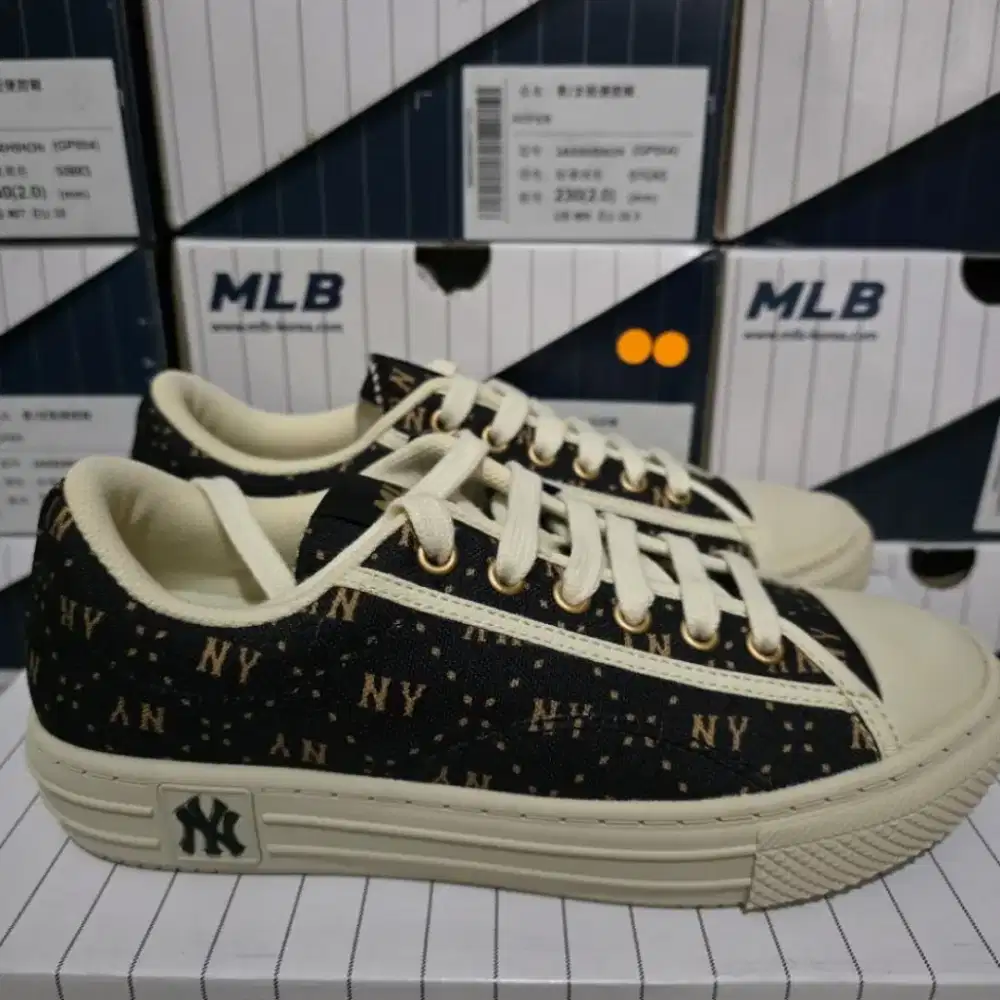Sepatu original MLB