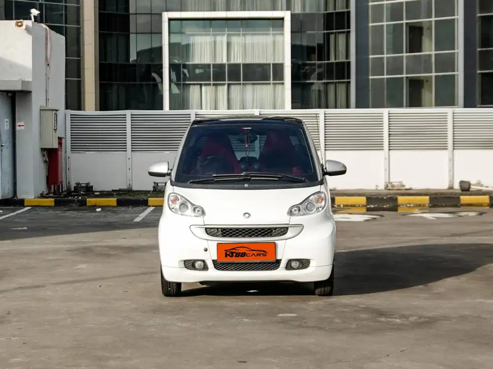 Mercedes Benz Smart Fortwo Panoramic 2011 pemakaian 2012 putih matic