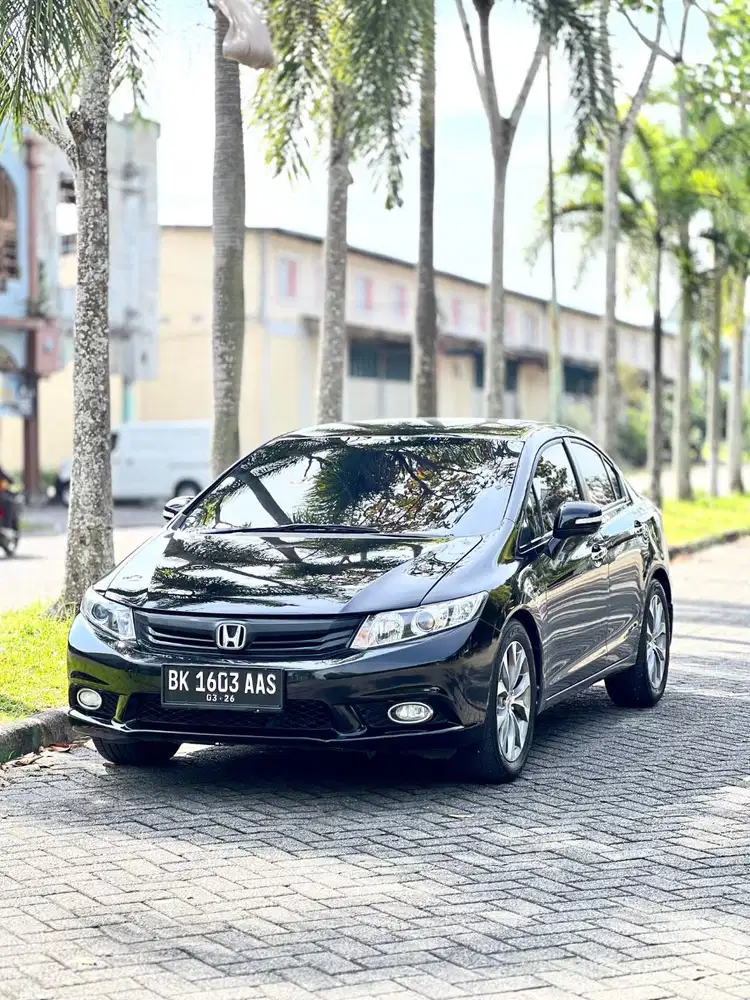 Honda Civic 2.0 A/T Hitam 2012  City Jazz Brio FD fB3