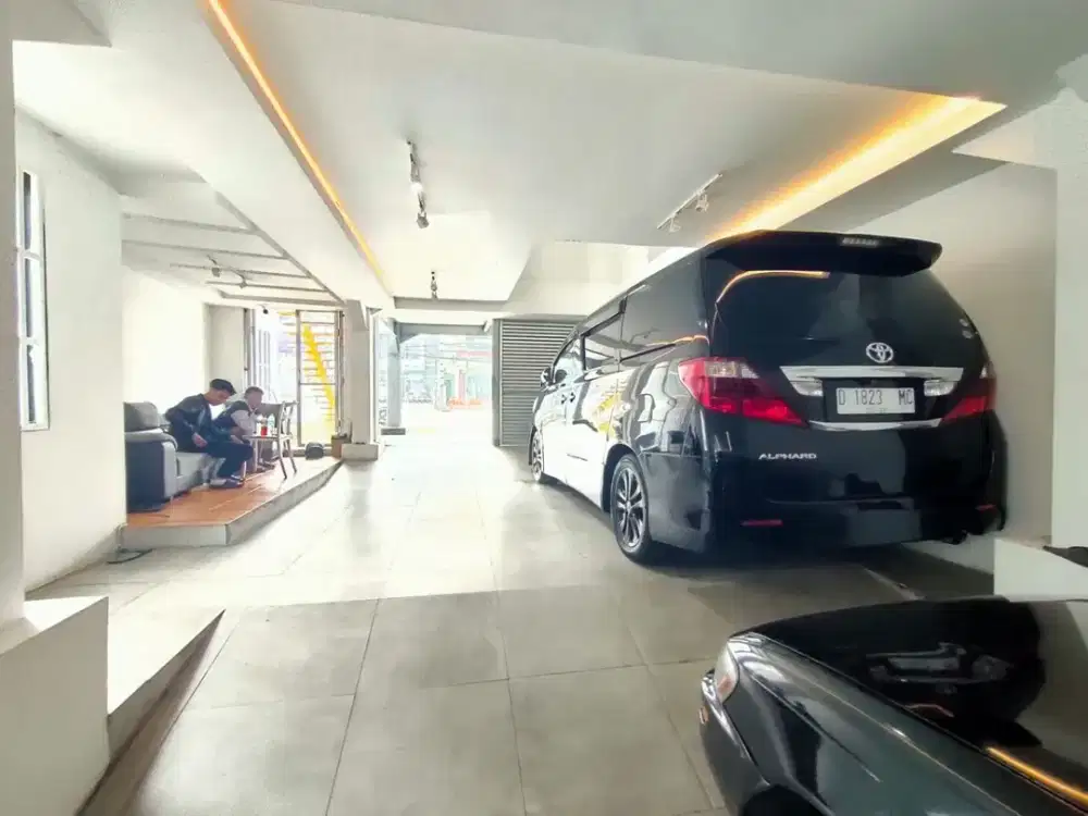 Dijual Ruko 3 Lantai Utk Kantor,cafe ,usaha Lain2 di Setiabudi Mainroad Setiabudi, Bandung