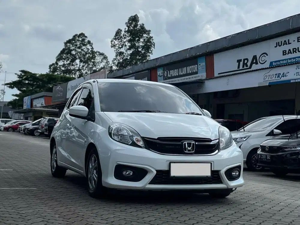 SIAP PAKAI!! HONDA BRIO E AT MATIC 2017 PUTIH