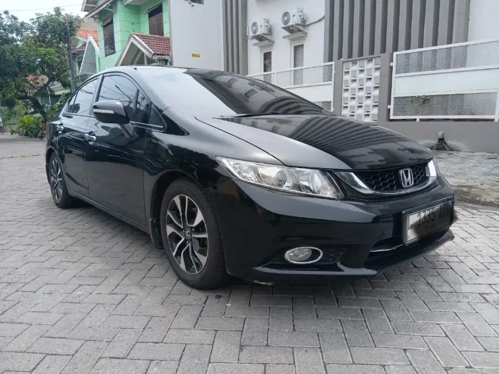 Honda sedan Civic 1.8 FB 2 matic hitam 2014