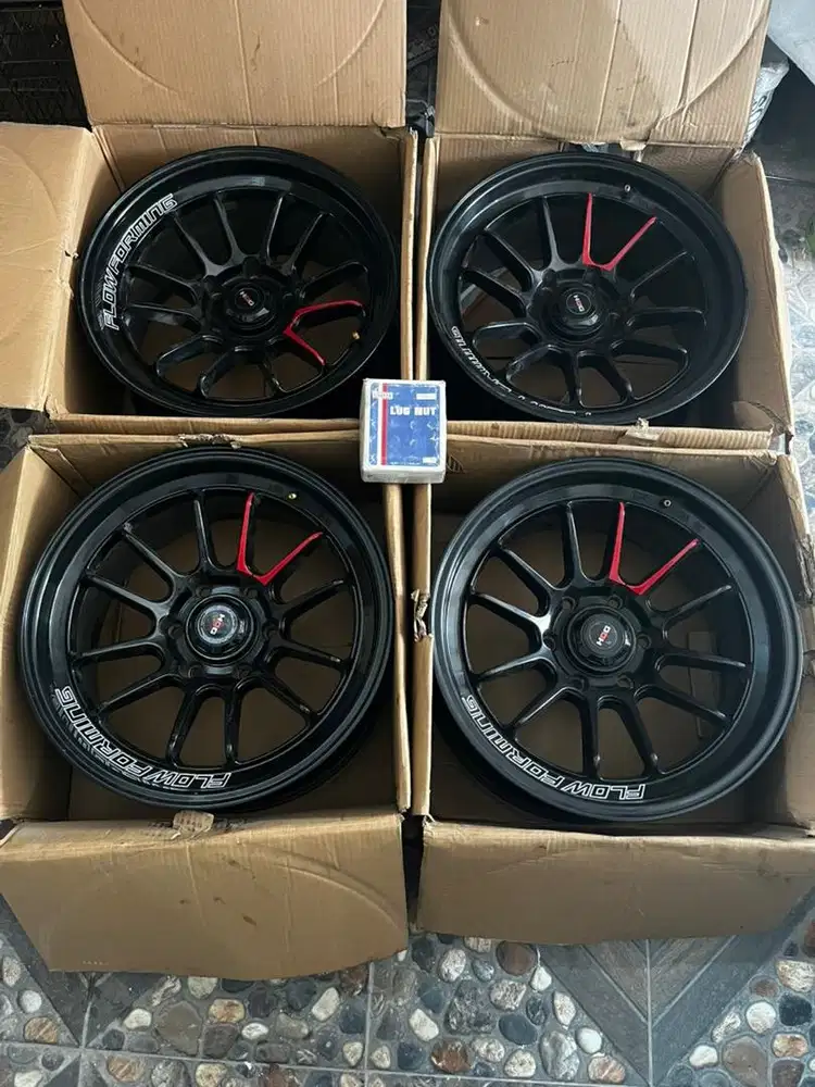 Velg r18 pcd 6 pajero fortuner