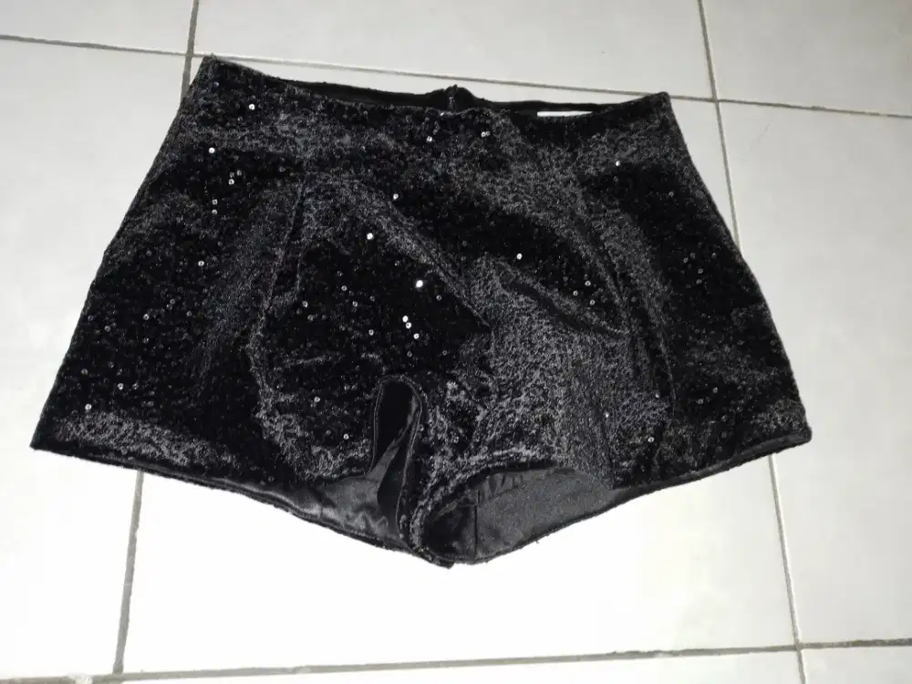 Celana rok anak cewek merk zara asli, P35cm L35cm,3pcs,kondisi ok,nego