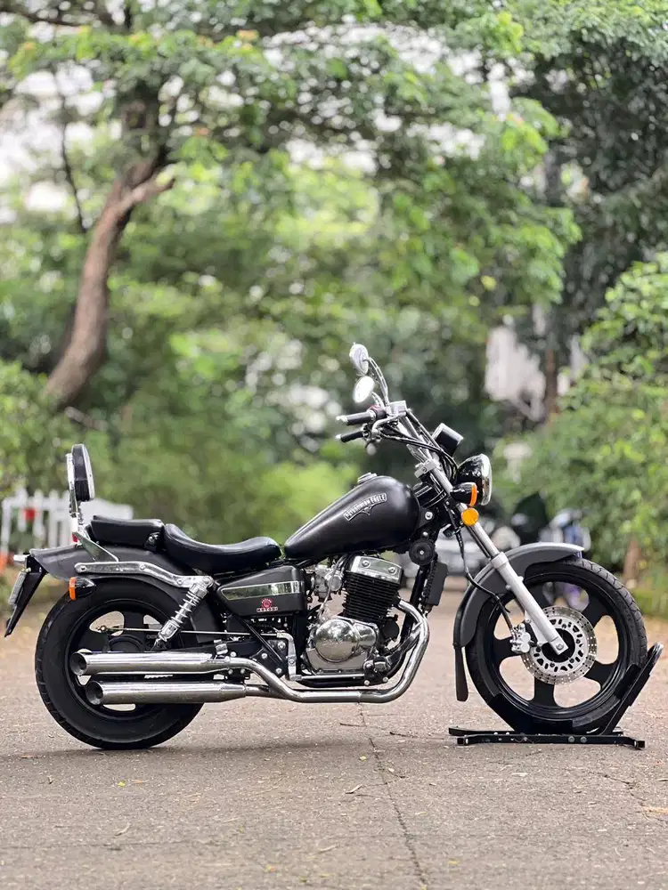 BENELLI PATAGONIAN EAGLE 250 KARBU 2021 HITAM KM LOW PAJAK ON SUPERB