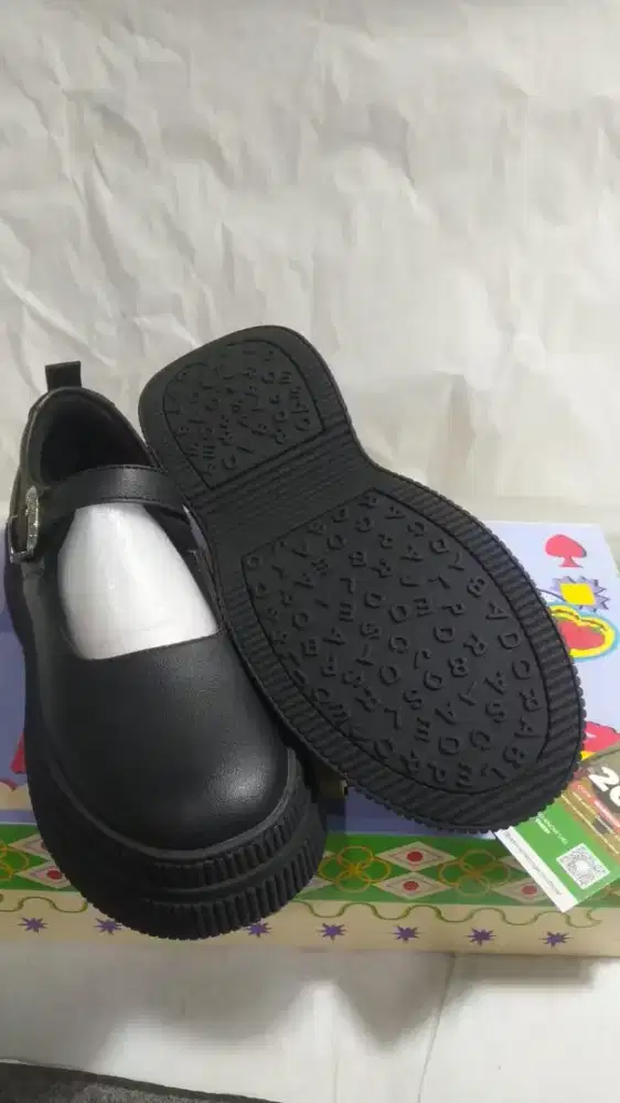 SEPATU MARRY JANE
