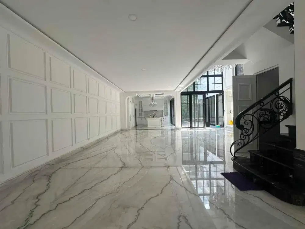 Rumah  brandnew American  Classic Villa  Gading indah ,Kelapa Gading