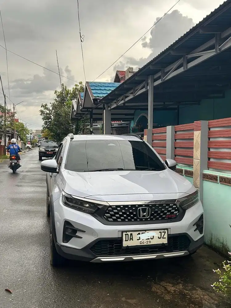 Over kredit mobil Honda WRV RS sensing tipe Tertinggi