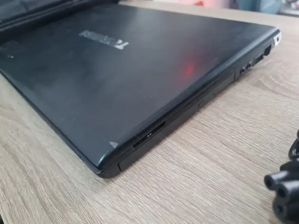 ToshibaPORTEGE R830 Core i5 500Gb.Golden Ponsel