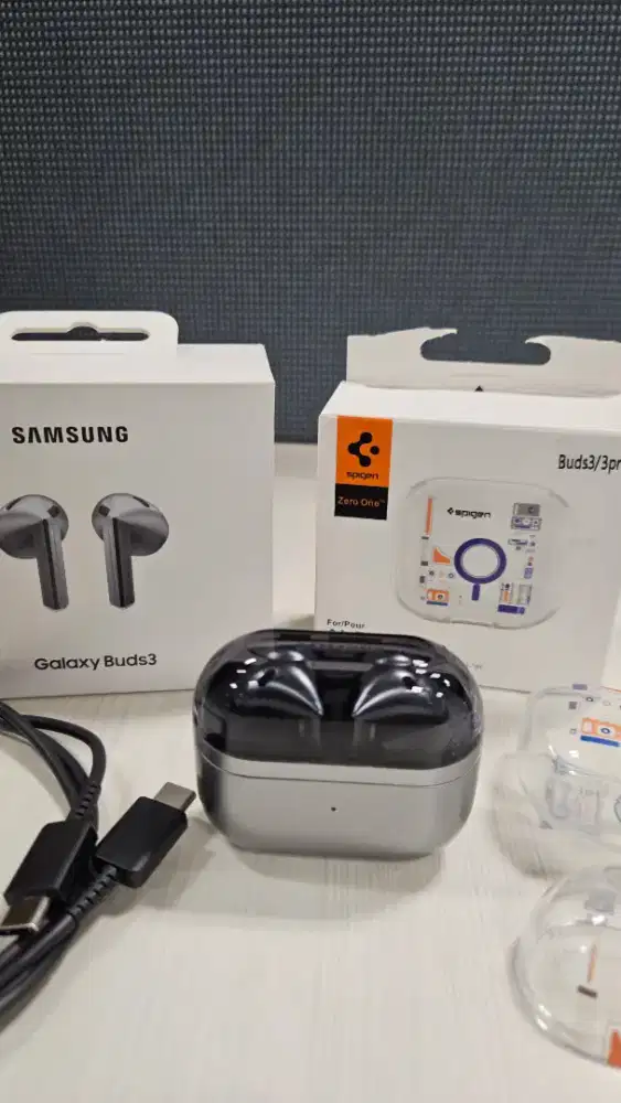 Samsung Galaxy Buds 3 (Belum sebulan)