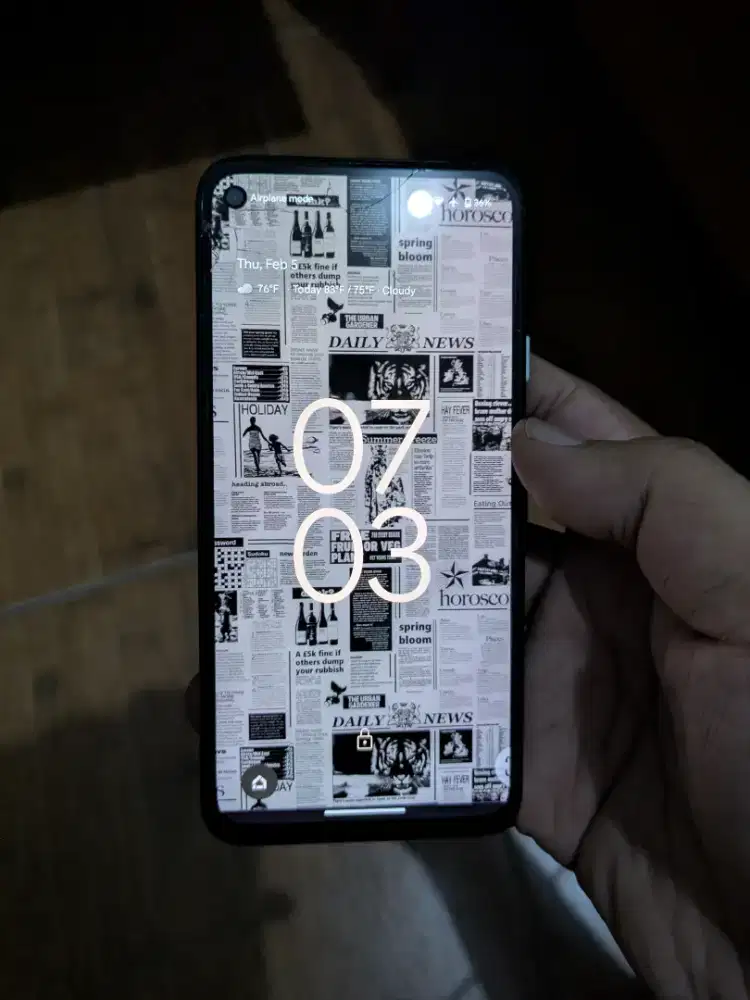 Google Pixel 4a versi global bukan jepang