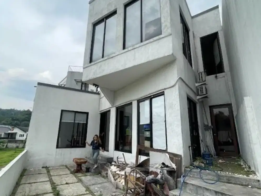 DISEWAKAN / DIKONTRAKAN RUMAH KANTOR DI KOMPLEK DAGO KOTA BANDUNG UTARA