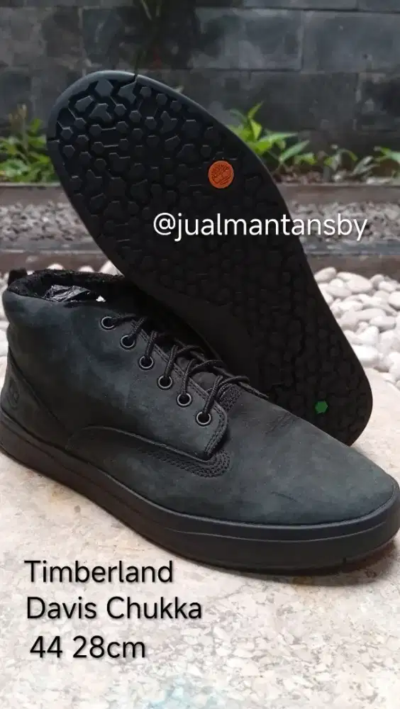 TIMBERLAND Davis Square Chukka Boots Made in Cambodia