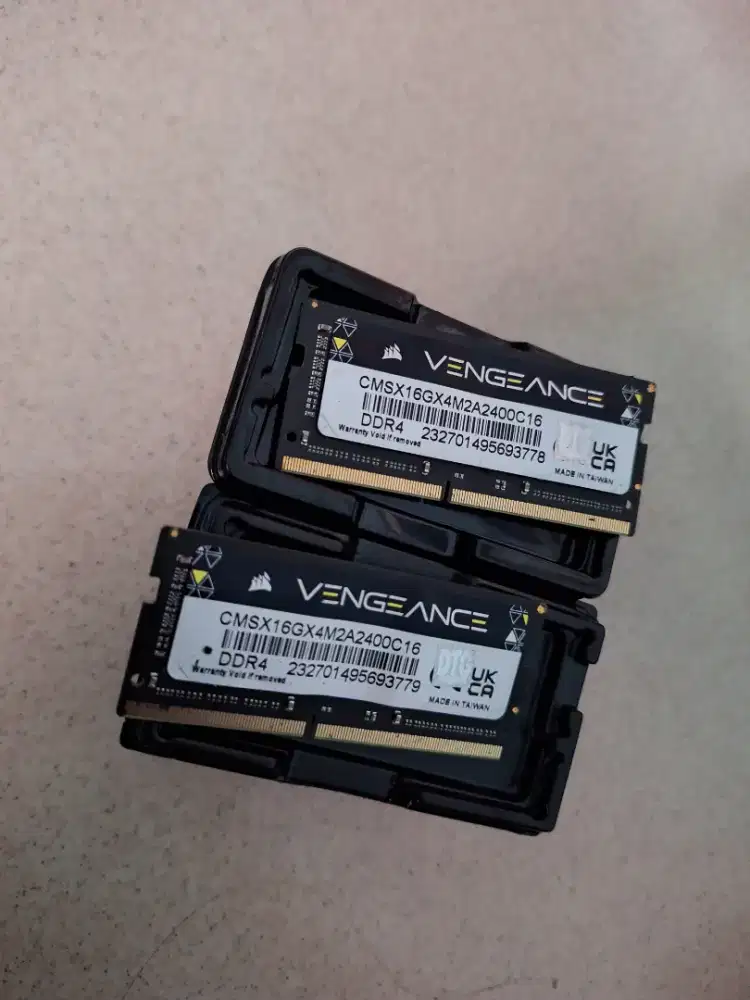 Bismillah dijual ram laptop ddr4 8gb 2keping