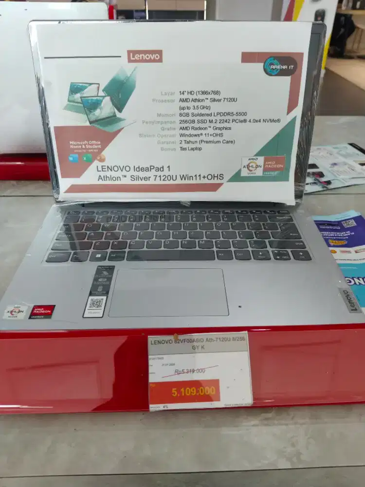 LENOVO IdeaPad 1
Athlonm Silver 7120U Win11+0