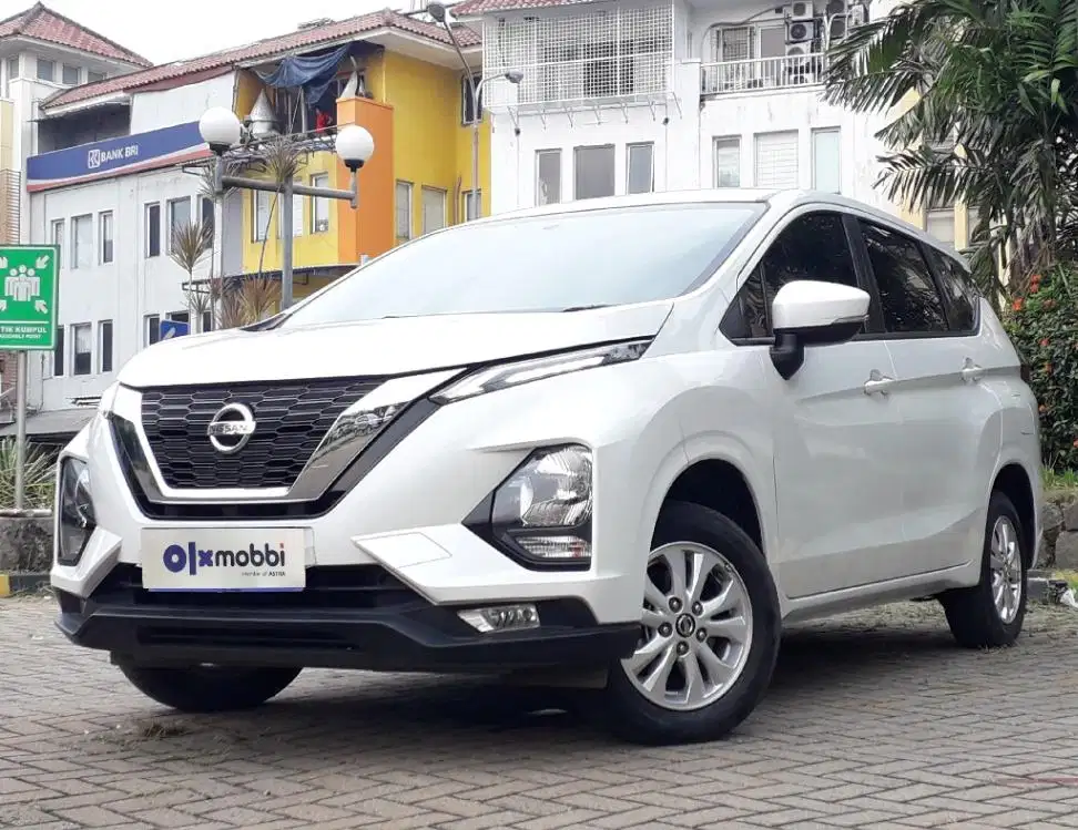 Garansi Mesin 1th Nissan Livina 1.5 EL Bensin-MT Putih 2019