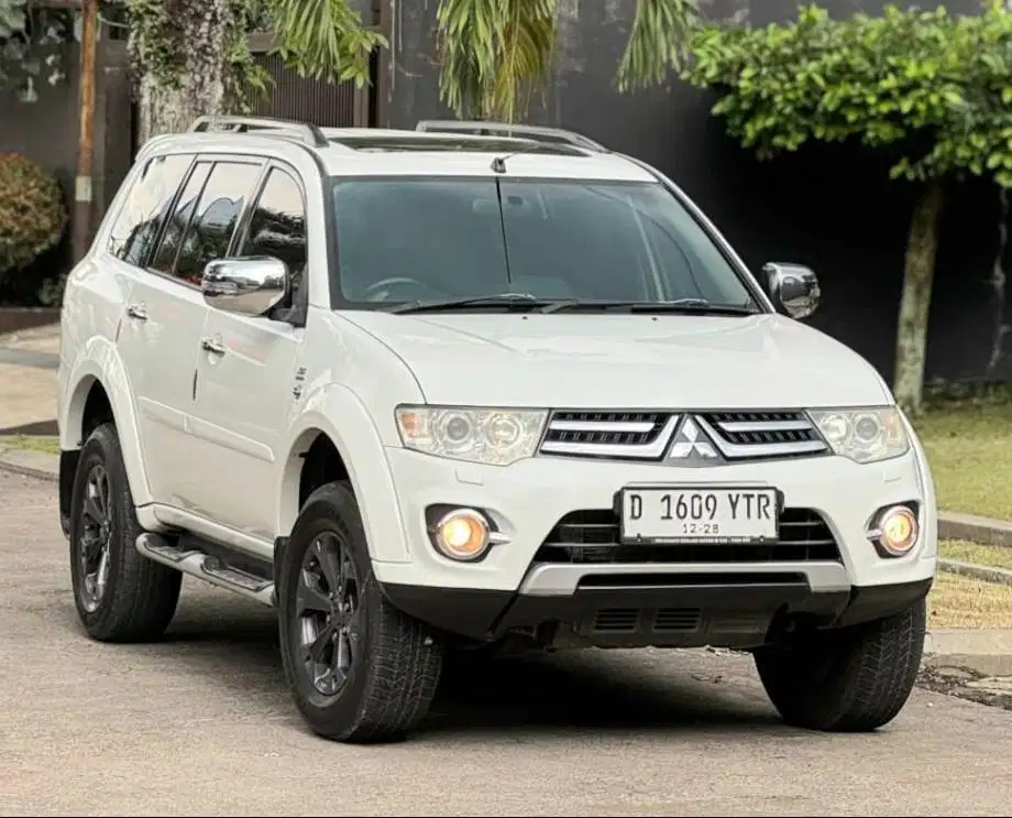 PAJERO SPORT DAKAR 2.5 AT 2013 SUNROOF LowKM 139rb ISTIMEWA BANDUNG