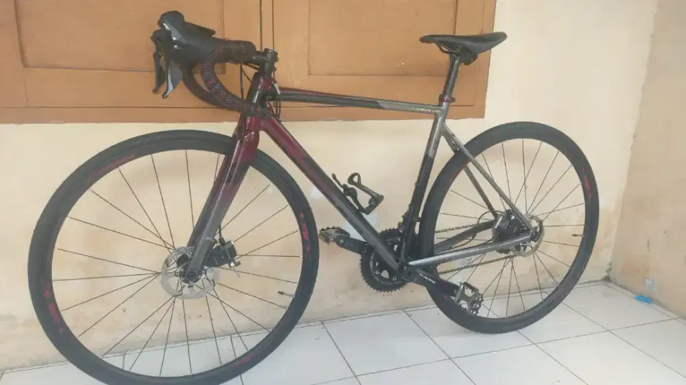 Sepeda Polygon Strattos S5