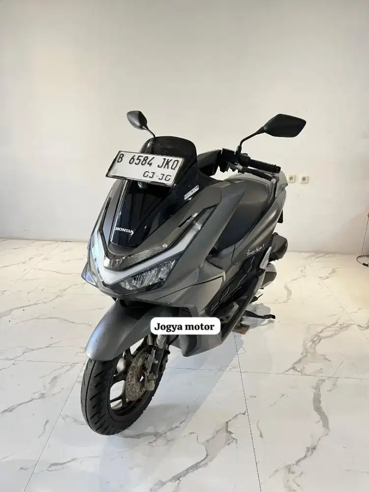 (P) Honda  PCX  160 cc abs tahun 2025 cash credit
